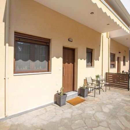 Modern Lake View Apartment Ioannina Exterior photo