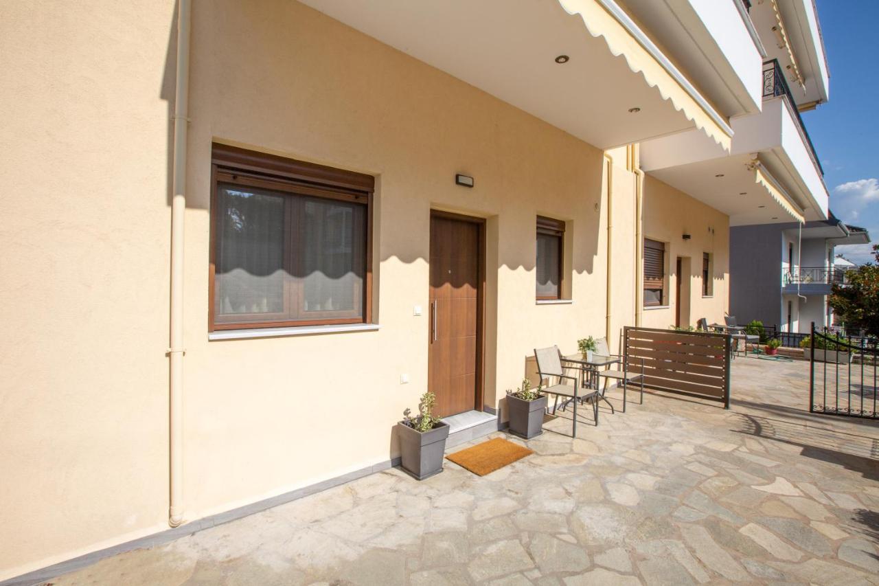Modern Lake View Apartment Ioannina Exterior photo